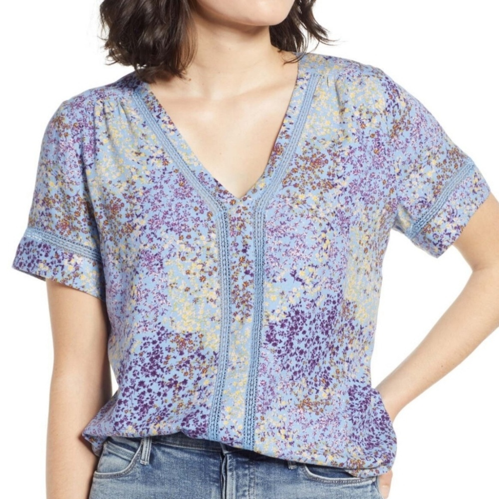 NWT Hinge V-Neck Blouse